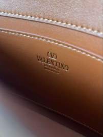 Picture of Valentino Handbags _SKUfw201144189fw